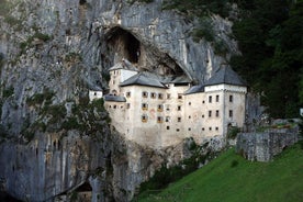 Slovenien på en dag: Bledsjön, Postojna-grottan och Predjamas slott