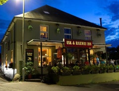 Usk And Railway Inn