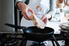 Corso di cucina privata presso la casa di Cesarina con degustazione a San Gimignano