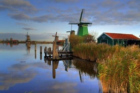 Visite en petit groupe aux moulins à vent Zaanse Schans, Volendam et les vieux villages au départ d'Amsterdam avec dégustation de schnaps néerlandais