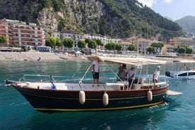 Excursion en bateau privé sur la côte amalfitaine