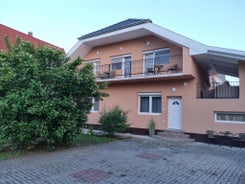 Lilian apartmanház