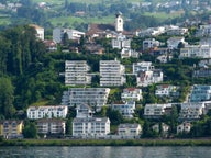 Voitures haut de gamme à louer à Wollerau, du Suisse