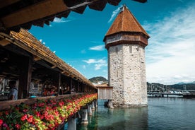 Lucerne: Express Walk with a Local in 60 minutes