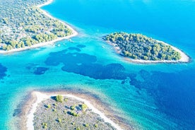 Speed boat half day tour to Solta and Blue Lagoon from Trogir