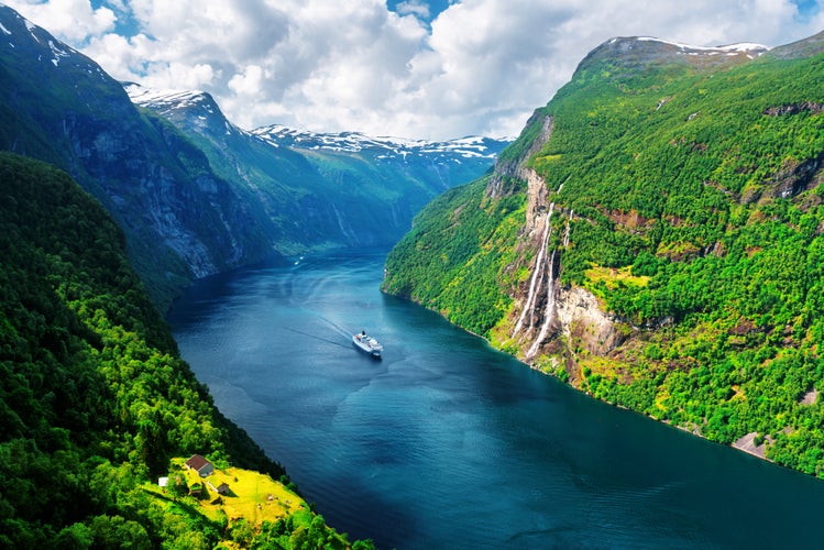 shutterstock_1013519491 (1).jpg