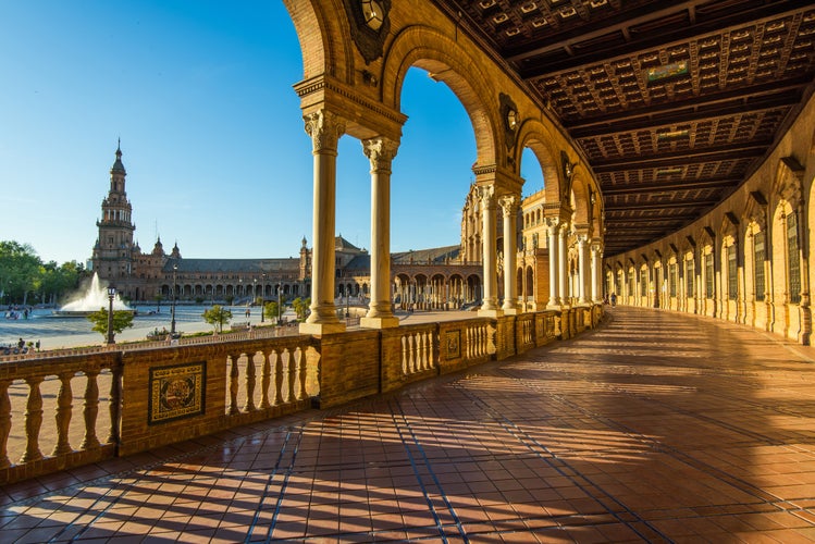 Plaza de Espana in Sevilla.jpg