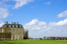 Champs-sur-Marne travel packages