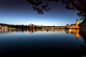 Sejltur i Prag med middagsbuffet og musik inkl. hoteltransport