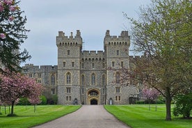 Transfer von Southampton nach Heathrow über Stonehenge und Windsor