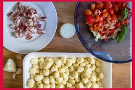  Cours de cuisine à domicile et repas avec un local à Côme