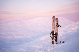 Excursion d'une demi-journée en ski dans l'arrière-pays à Levi avec guide photographique