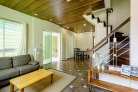 Private Townhouse (Serenia Homestay)