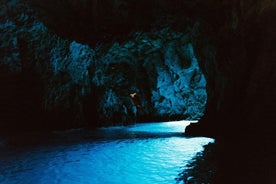 Excursion privée en bateau rapide à la grotte bleue et verte