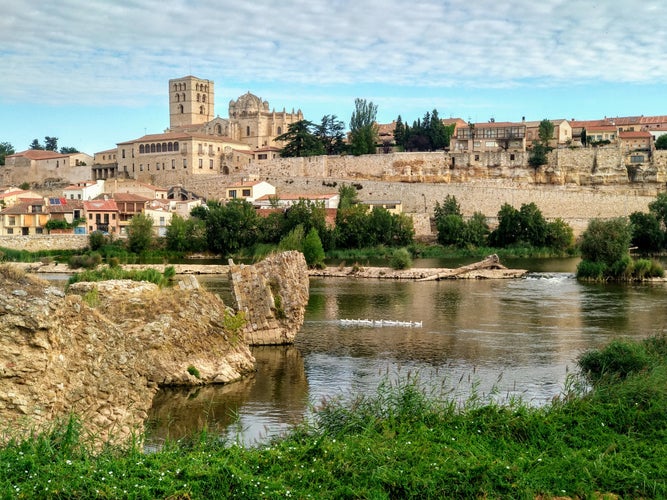 photo of view of Zamora cathedral and Douro river, Zamora, Spain