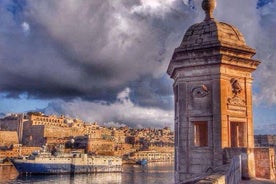 Vittoriosa, Cospicua and Senglea Vintage Bus Tour