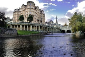 Heldagstur från London till Stonehenge med tillträde till den inre cirkeln samt Bath och Lacock