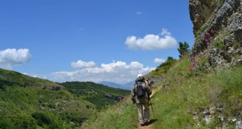 Cultural, Culinary & Walking Experience in Abruzzo