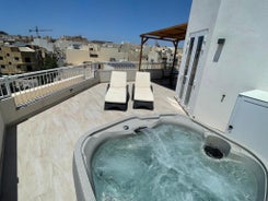 The Willows Penthouses with Jacuzzi