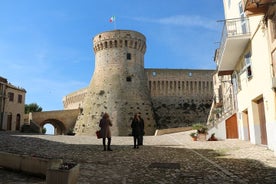 2-stündige private geführte Wanderung in Acquaviva Picena Marche