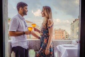 Gondola Ride and Aperitif in a Venetian Palace