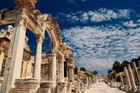 Small Group: Full Day Ancient Ephesus Tour With House of Virgin Mary From Kusadasi