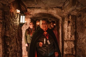 Small Group Ghostly Underground Vaults Tour i Edinburgh