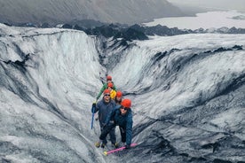 Vik: Leiðsögn um jökulgöngu á Sólheimajökli