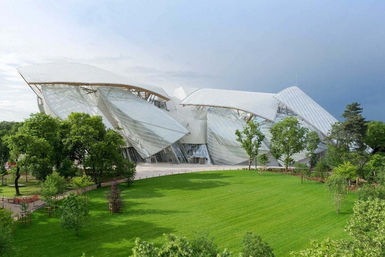 Louis Vuitton Foundation.jpg