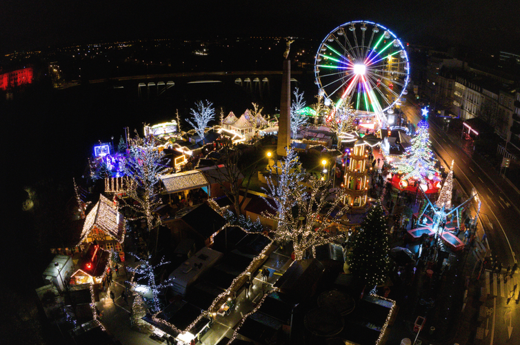 Luxembourg Christmas Market.png