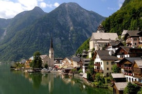 Tour privato di un giorno al Lake District e Hallstatt da Salisburgo