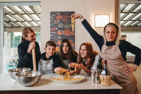 Klasse til å lage fersk pasta med lunsj eller middag i Chianti