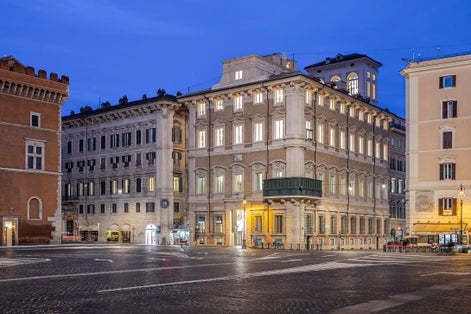 photo of Palazzo Bonaparte,Rome Italy.