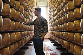 From Parma: Parmigiano and Parma Ham Guided Food Tour