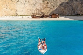 Heimsæktu vinsælustu strönd heims (Navagio-skipsflak) ströndina