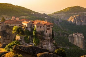 Kalambakas togstasjon: Meteora-klostretur med lunsj