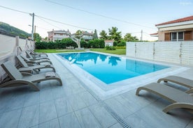 Apanemi Villa-Private Pool