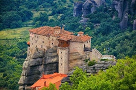 Gita di un giorno a Meteora da Atene in autobus con pranzo facoltativo