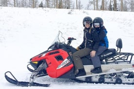 Sneeuwscootertochten in de Karpaten en wintersporten