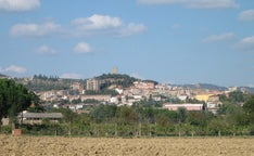 Los mejores paquetes de viaje en Magione, Italia