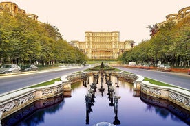 Bucharest: City Highlights Guided Walking Tour