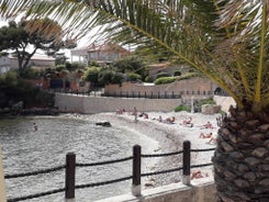 Bandol nature et loisirs: Parking/ Piscine