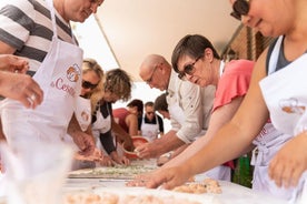 Partagez vos pâtes Amour: Cours de pâtes et tiramisu en petit groupe à Fasano