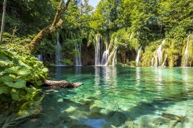 자그레브에서 플리트 비체 호수 (Plitvice Lakes) 로의 개인 여행 (티켓 포함)