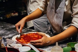 Premium Pizza Making Class at a Pizzeria in Como