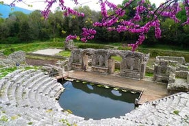 Butrint, Ksamil, Blue Eye, Lekuresi Castle. Alt-i-en dagstur.