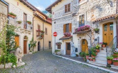 Best travel packages in Pescasseroli, Italy