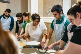 Naples: Pizza-Making Workshop with Drink and Appetizer