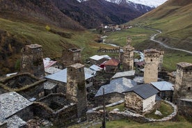 Shkhara isbre-vandring fra Ushguli