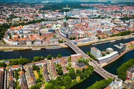 Beautiful view of Hamburg city center with town hall and Alster river, Germany.